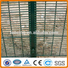 Iron fence/steel 358 wire mesh fence/358 fence Chinese manufacturer
